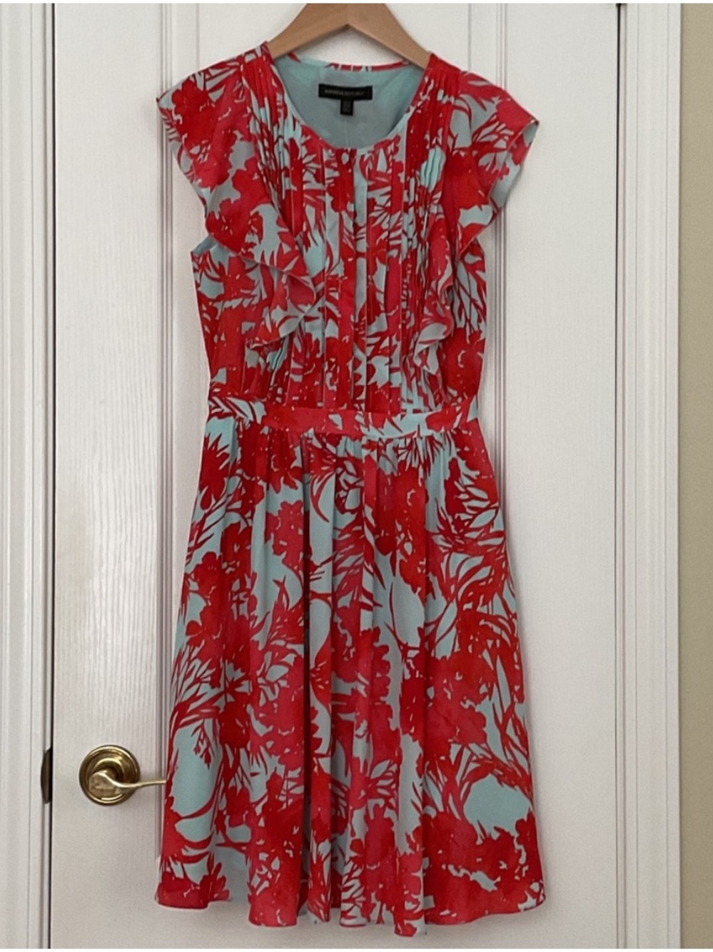 Banana Republic Red Light Blue Floral Dress size 4